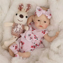 Boneca Reborn Bebê Giuliana Corpinho de Silicone Bem Macio para Banho Calminho e Olhinhos Doces que Encantam